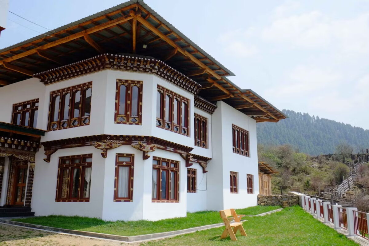 Bhutan Hotels & Accommodations 17 Hotel Phobjikha (Dungdungneysa)