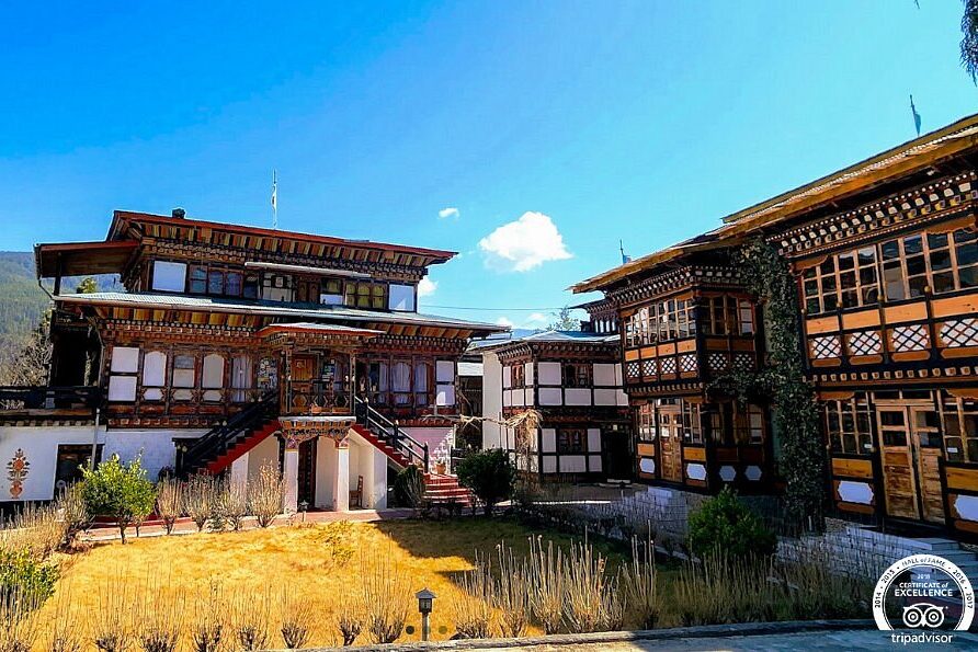 Bhutan Hotels & Accommodations 22 Jakar Village Lodge (Bumthang)