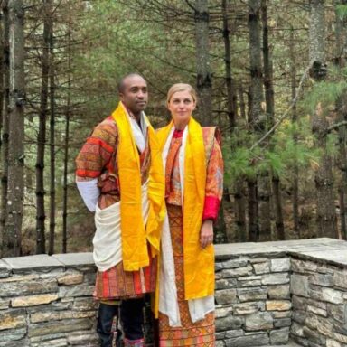 不丹情侣摄影 e1747791916659